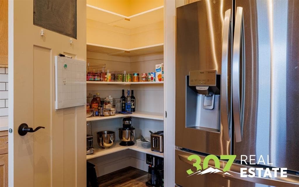 3031 Hardpan Ave — photo 7 of 25