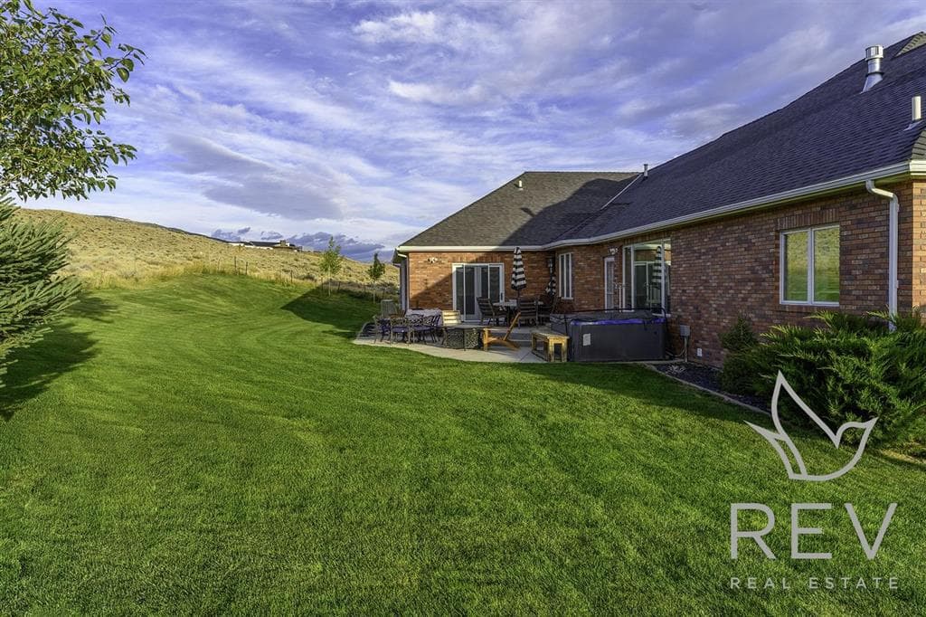 732 Links View Dr — photo 9 of 25