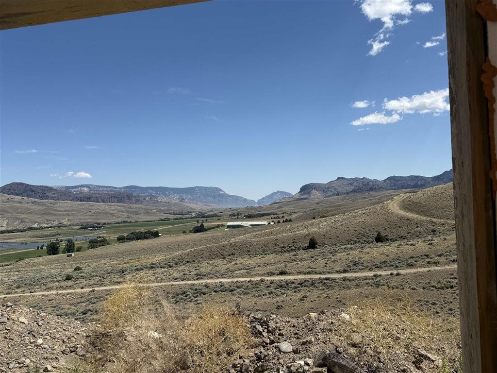 203 Hawk Dr — photo 11 of 17