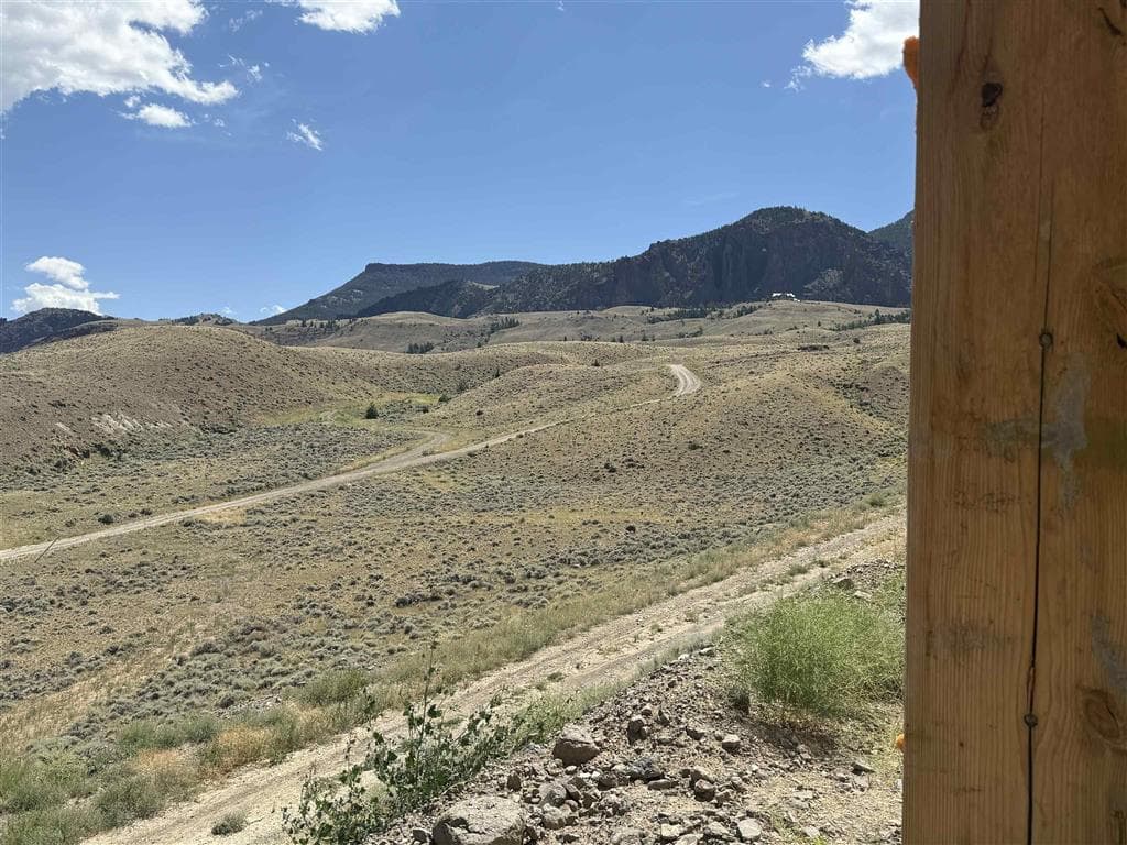 203 Hawk Dr — photo 9 of 17