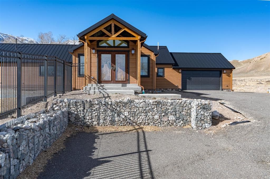 409 Tolman Rd — photo 13 of 25