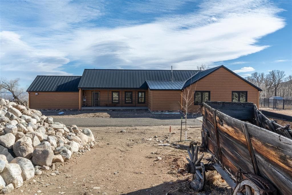 409 Tolman Rd — photo 14 of 25