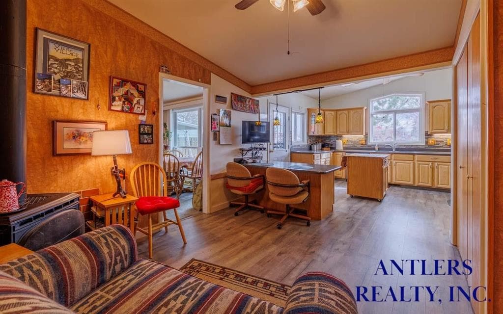 2514 Carter Ave — photo 14 of 25