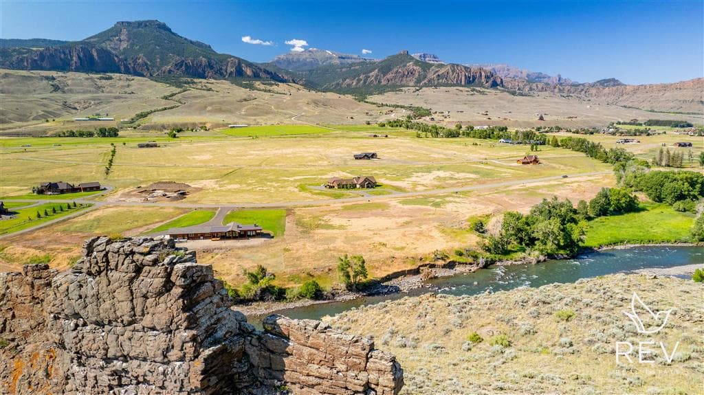 92 Big Creek Dr — photo 7 of 19