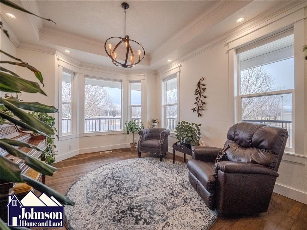 450 S Division St — photo 13 of 25