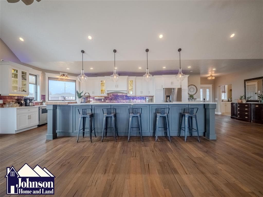 450 S Division St — photo 19 of 25