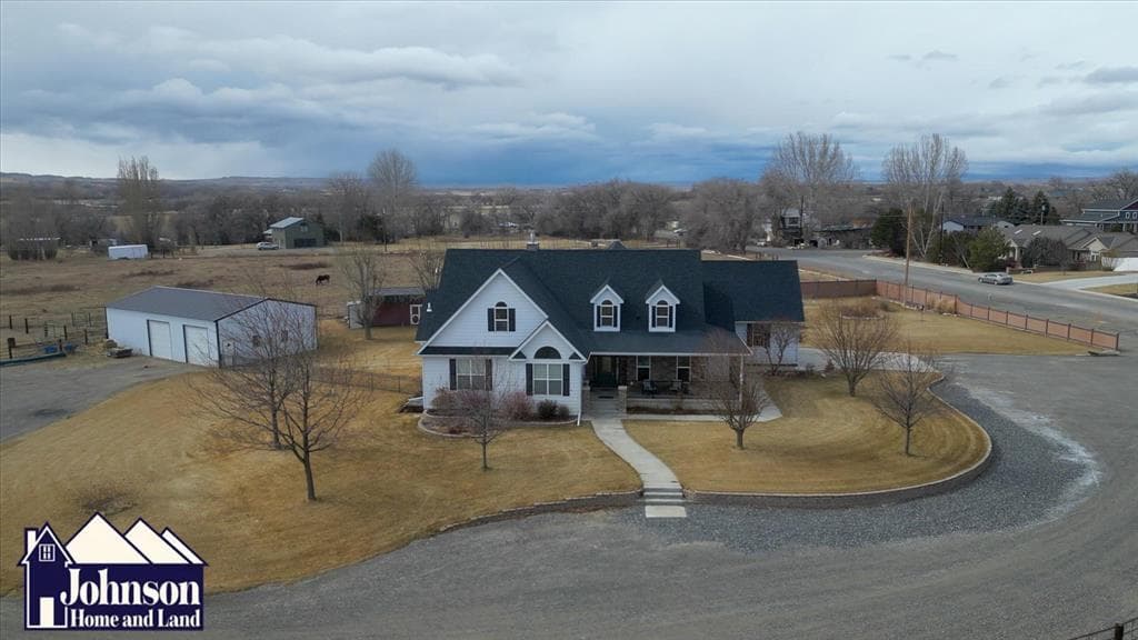 450 S Division St — photo 4 of 25