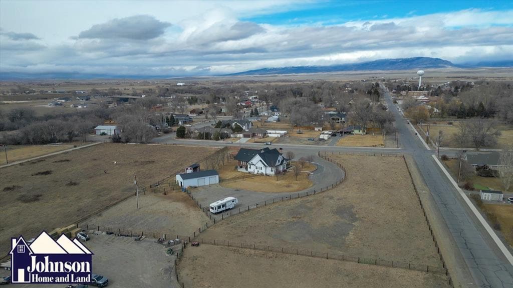 450 S Division St — photo 6 of 25