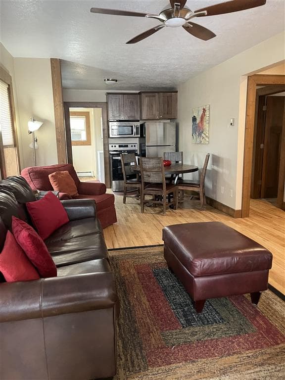 1626 Beck Ave — photo 3 of 11