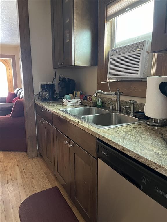 1626 Beck Ave — photo 7 of 11