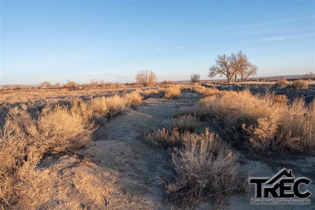 417 Fiddlers Ln — photo 14 of 19