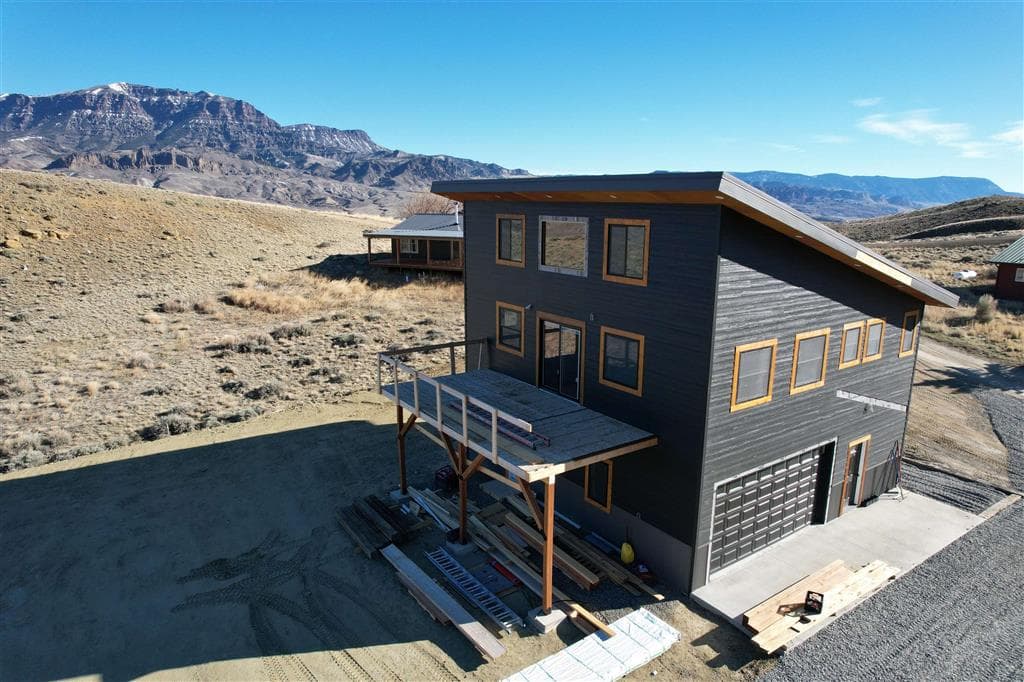 212 Hawk Dr — photo 8 of 9