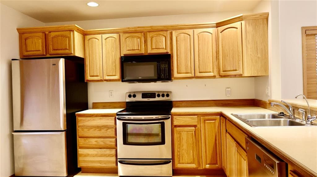 2014 Cougar Ave — photo 12 of 25