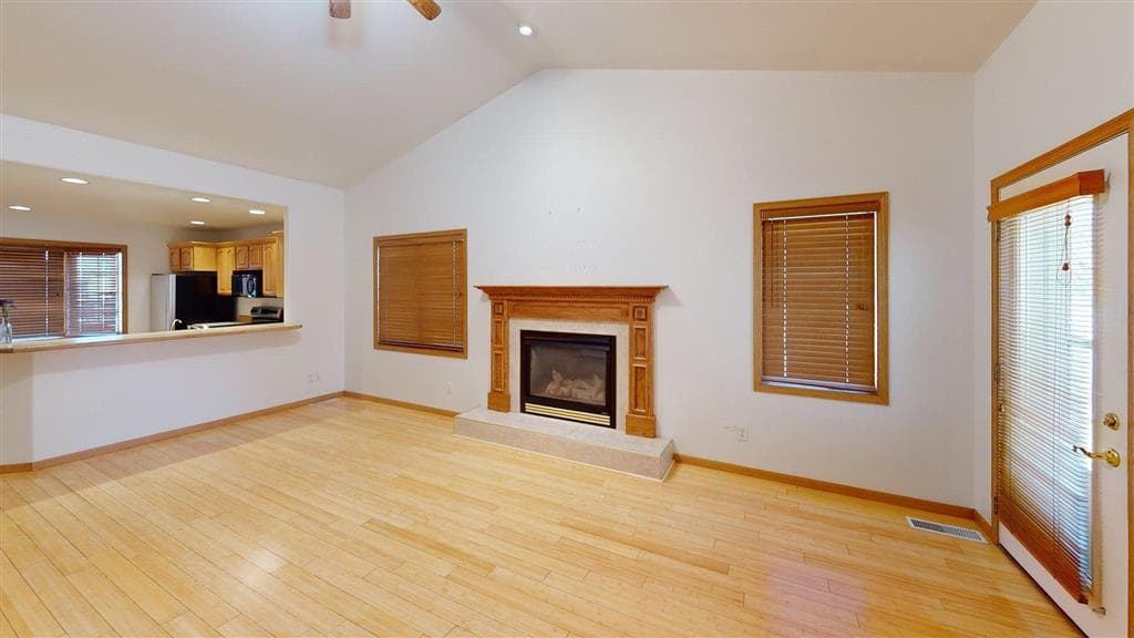 2014 Cougar Ave — photo 8 of 25