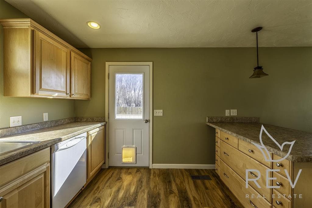 2707 Central Ave — photo 12 of 25