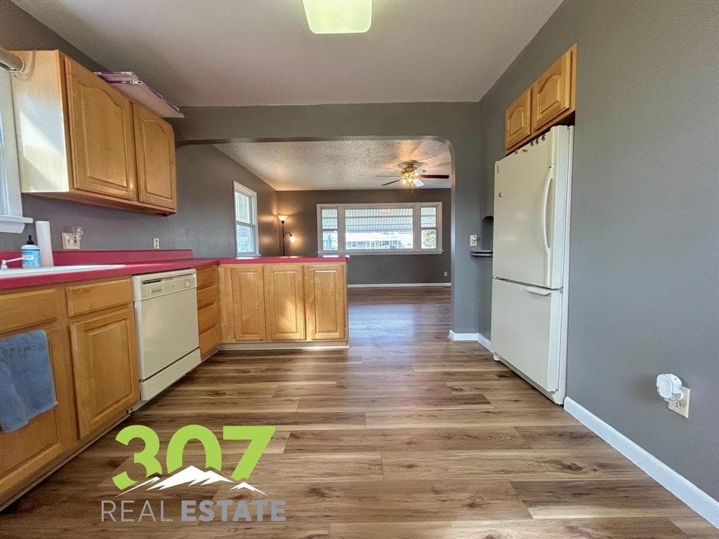 535 S Clark St — photo 18 of 25