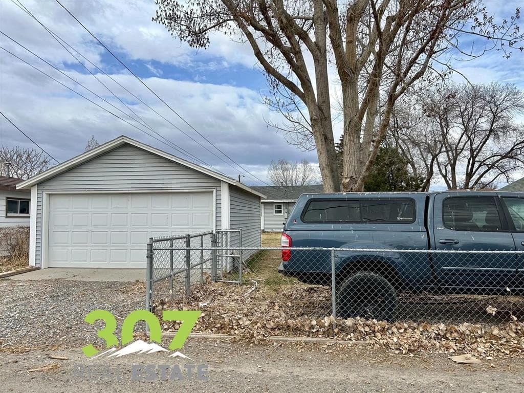 535 S Clark St — photo 23 of 25