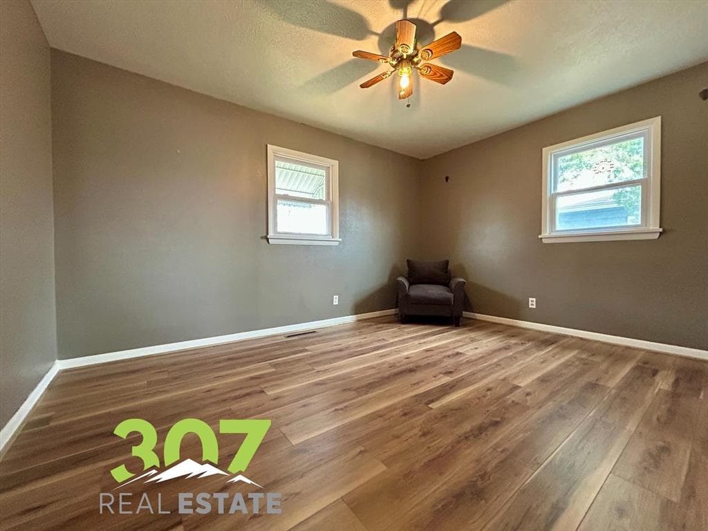 535 S Clark St — photo 9 of 25