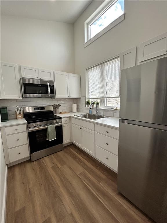 1008 Canyon View Ave — photo 3 of 5