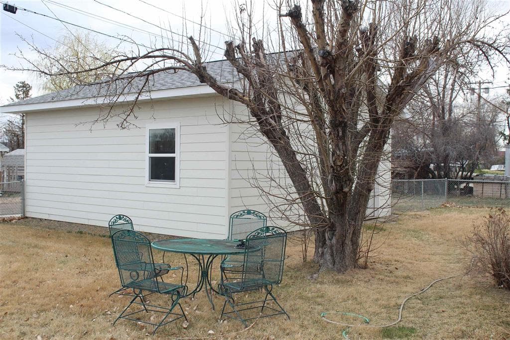 413 Myrtle — photo 4 of 25