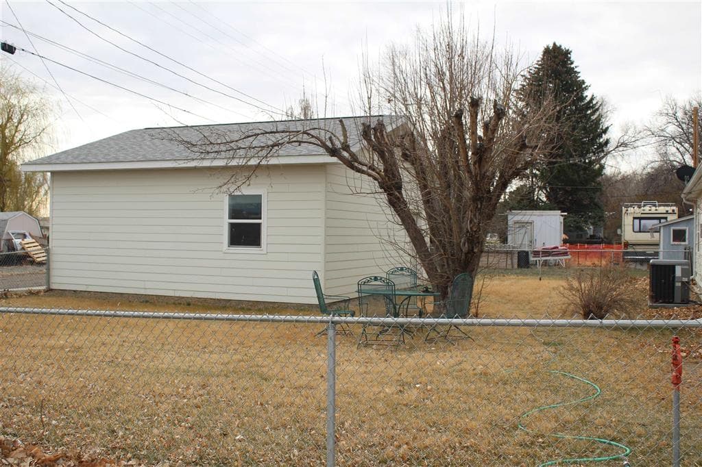 413 Myrtle — photo 5 of 25