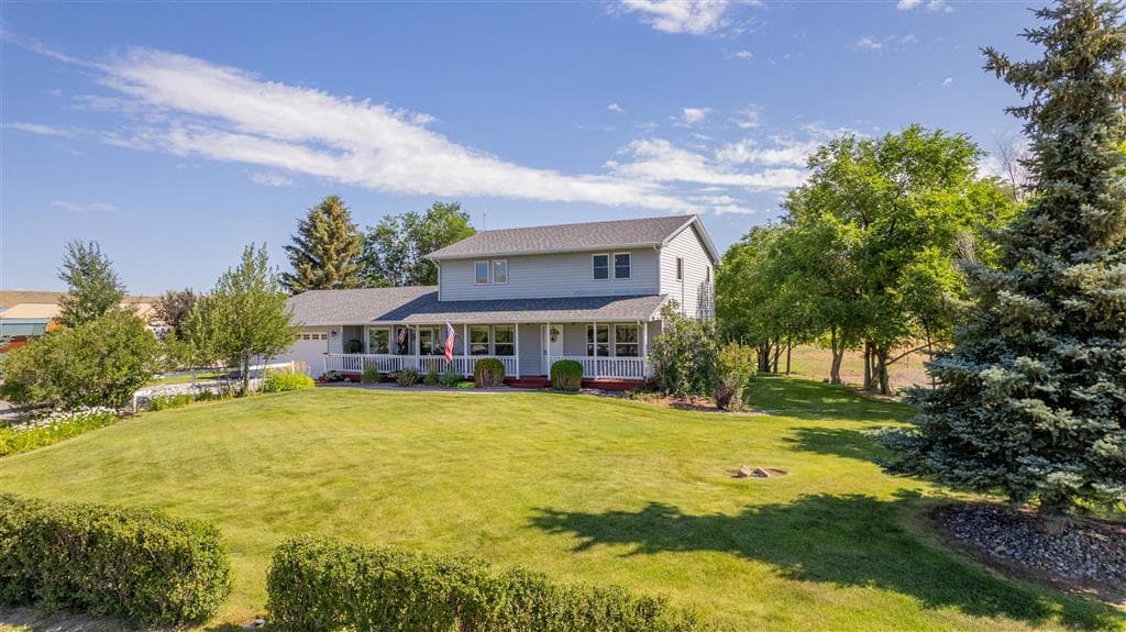 14 Beacon Dr photo 1