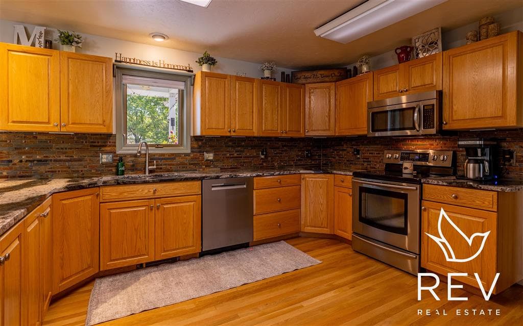 14 Beacon Dr — photo 18 of 25