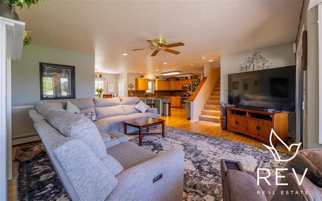 14 Beacon Dr — photo 23 of 25