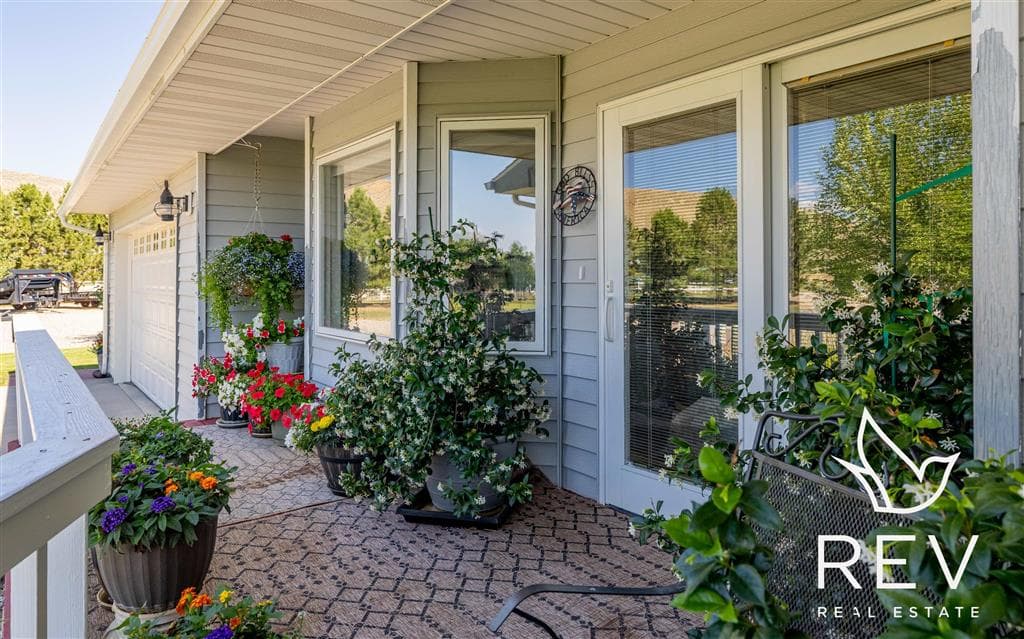 14 Beacon Dr — photo 6 of 25