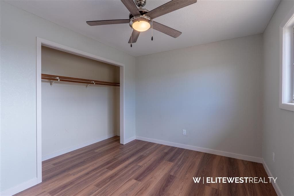 915 E Monroe Street — photo 11 of 25