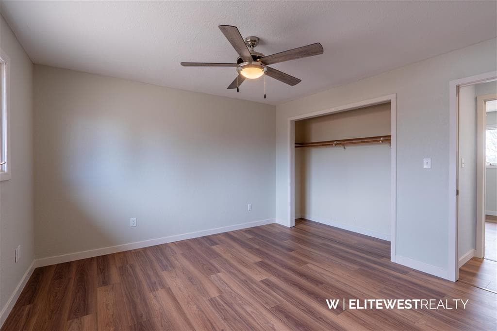 915 E Monroe Street — photo 15 of 25