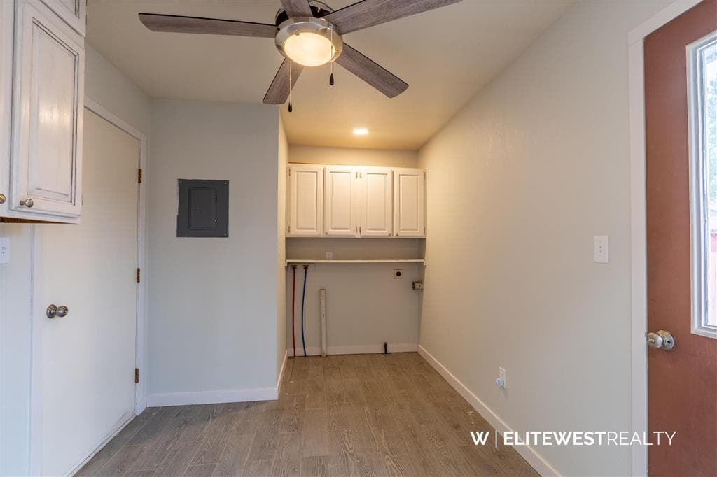 915 E Monroe Street — photo 22 of 25