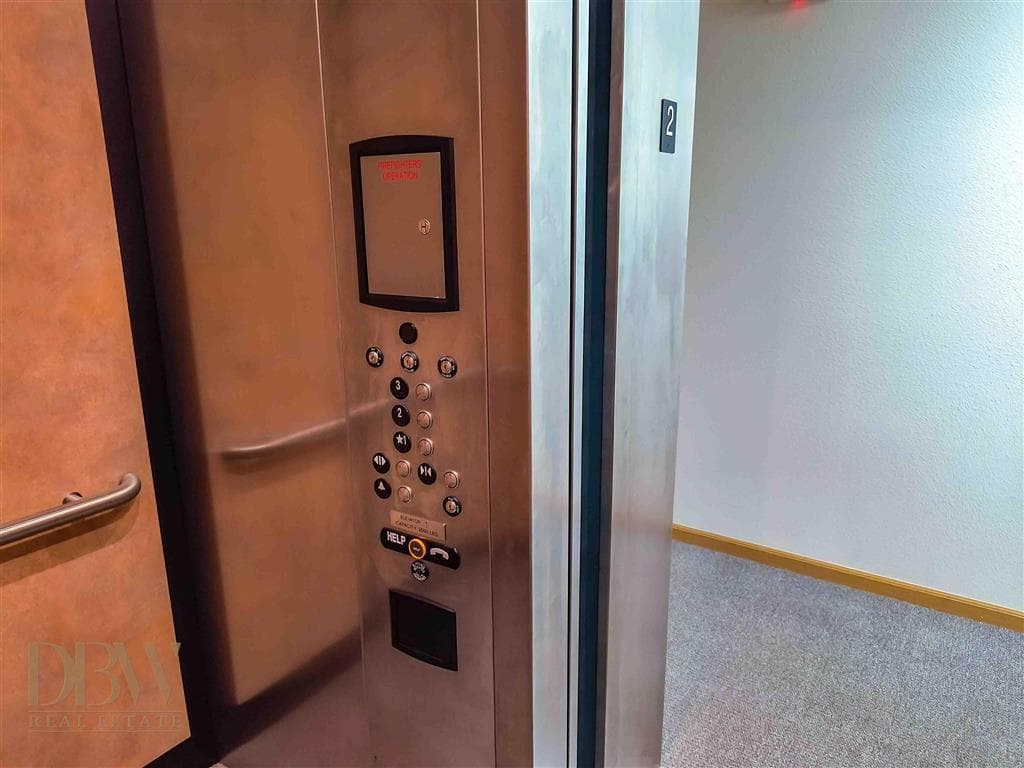 2850 Kent Ave — photo 13 of 25