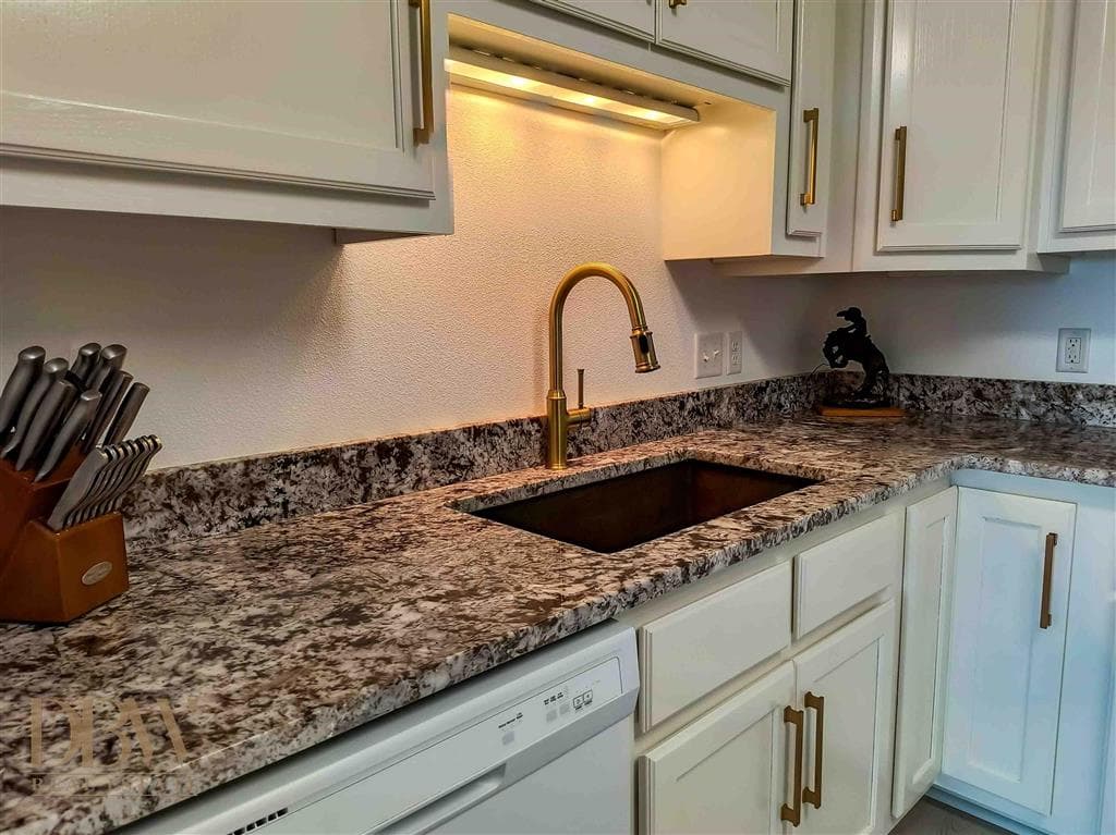 2850 Kent Ave — photo 15 of 25