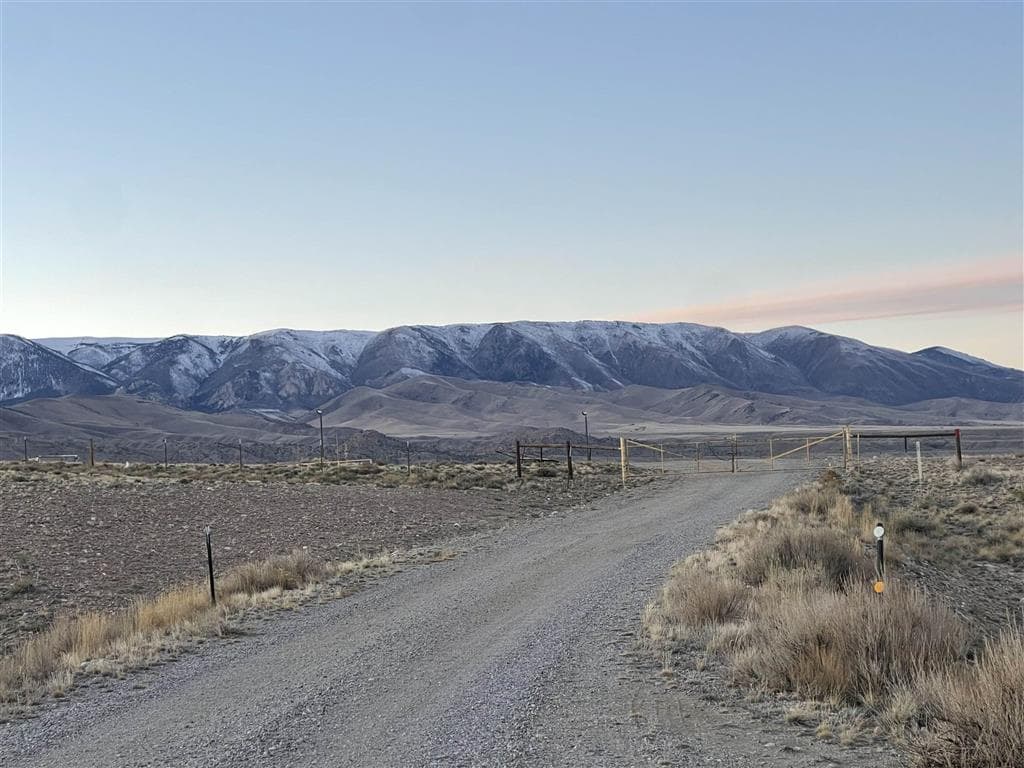 151 Windsor Way photo 1