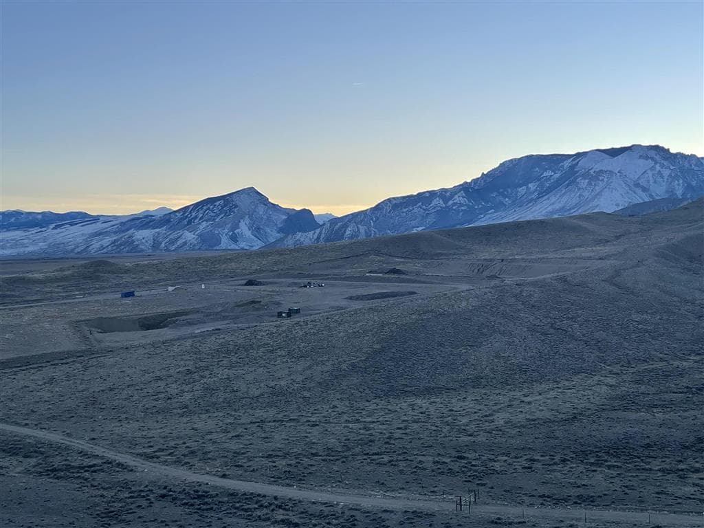 151 Windsor Way — photo 16 of 18