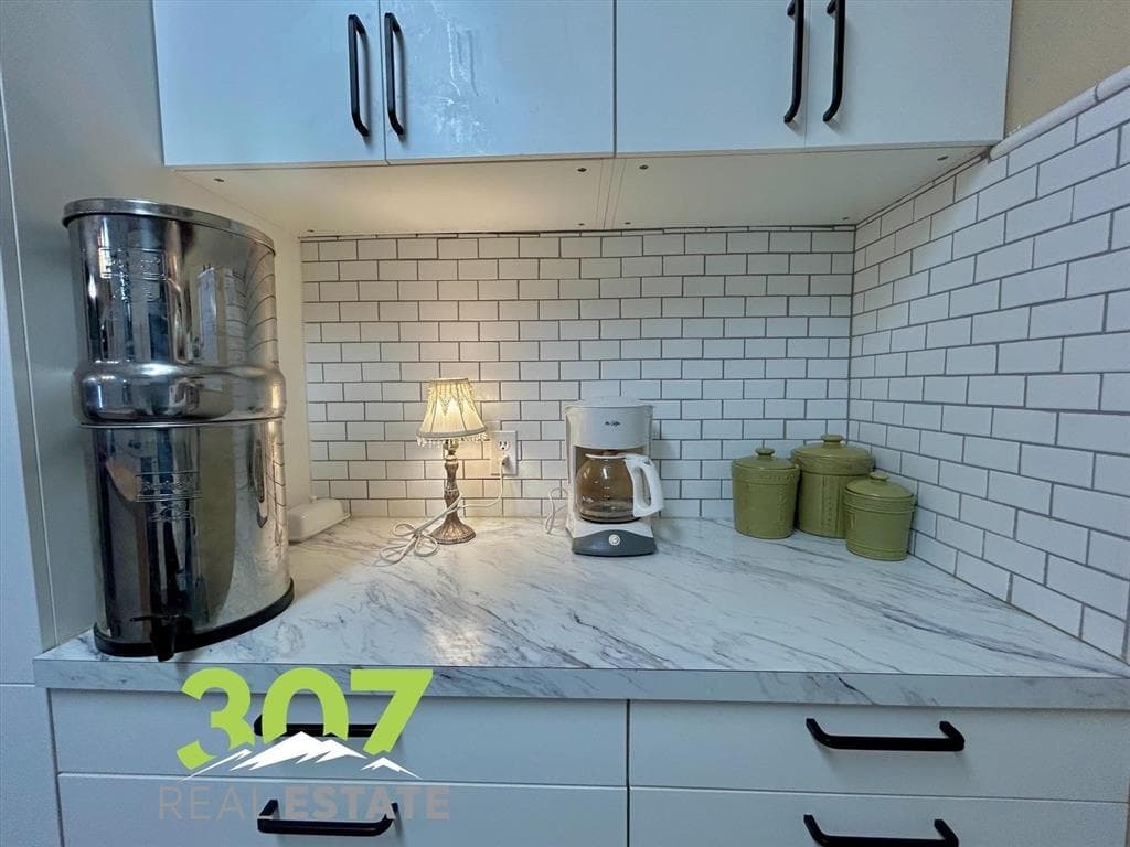 1280 Lane 8 — photo 23 of 25