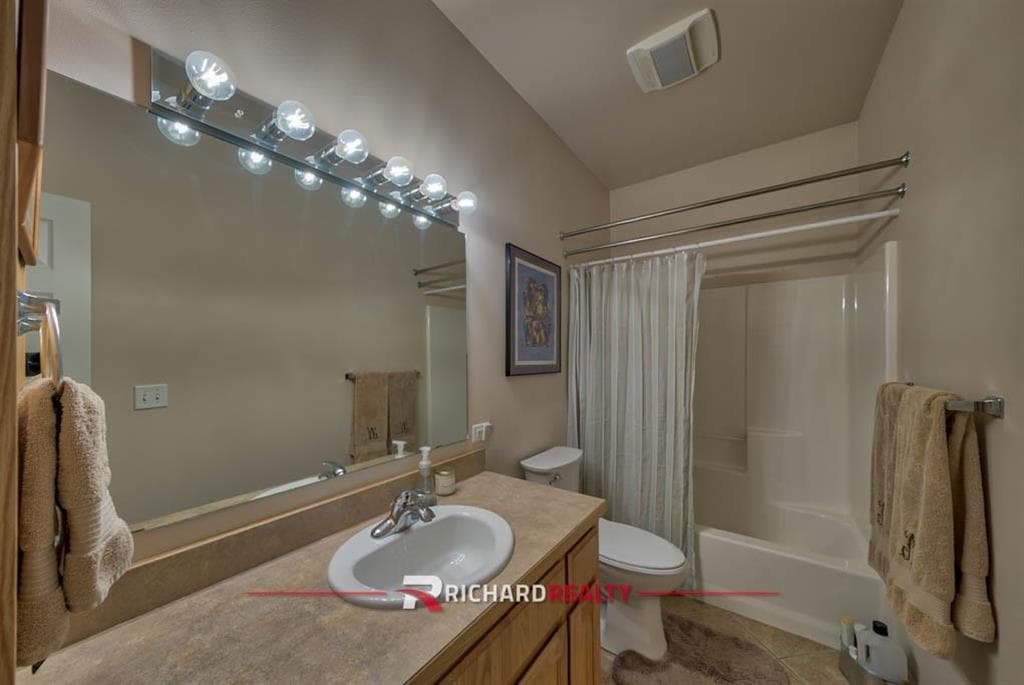 926 33rd St — photo 25 of 25