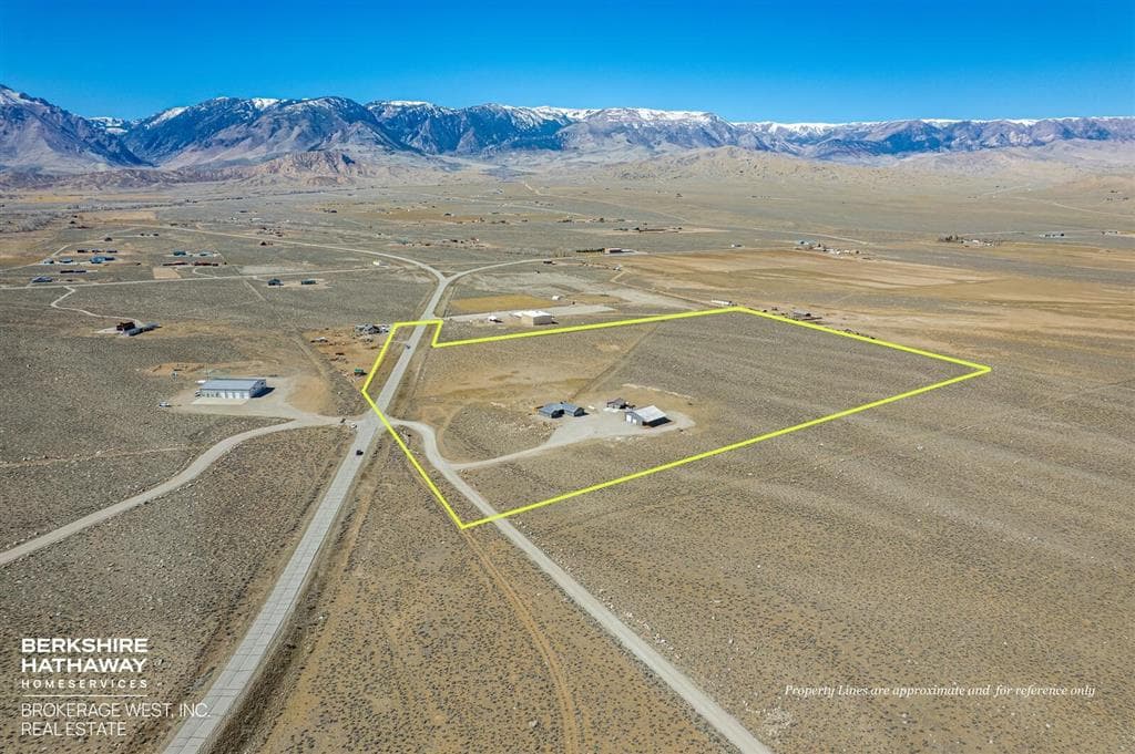 5 Cowboy Dr — photo 2 of 25