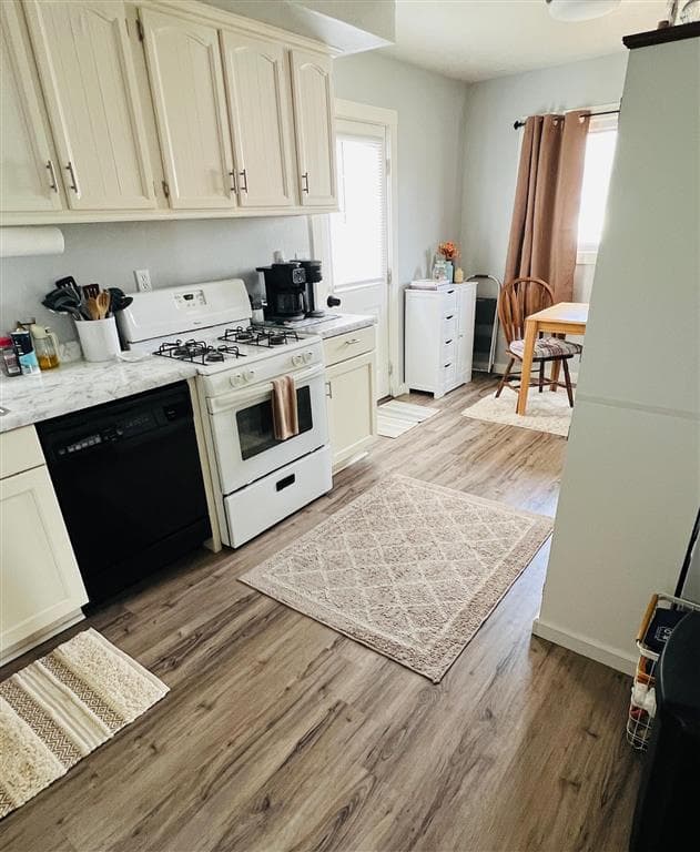 121 N 13th St — photo 7 of 25