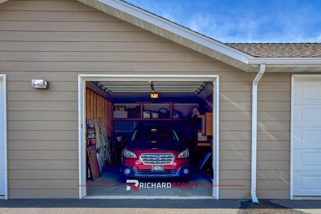 2844 Kent Ave — photo 14 of 17