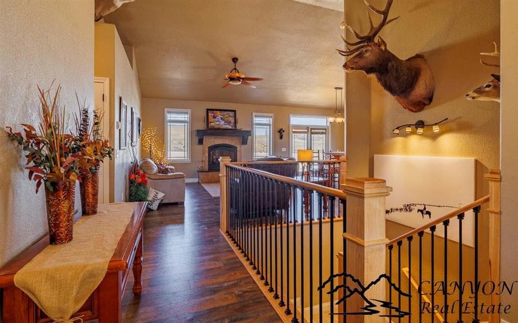 801 River View Dr — photo 3 of 25