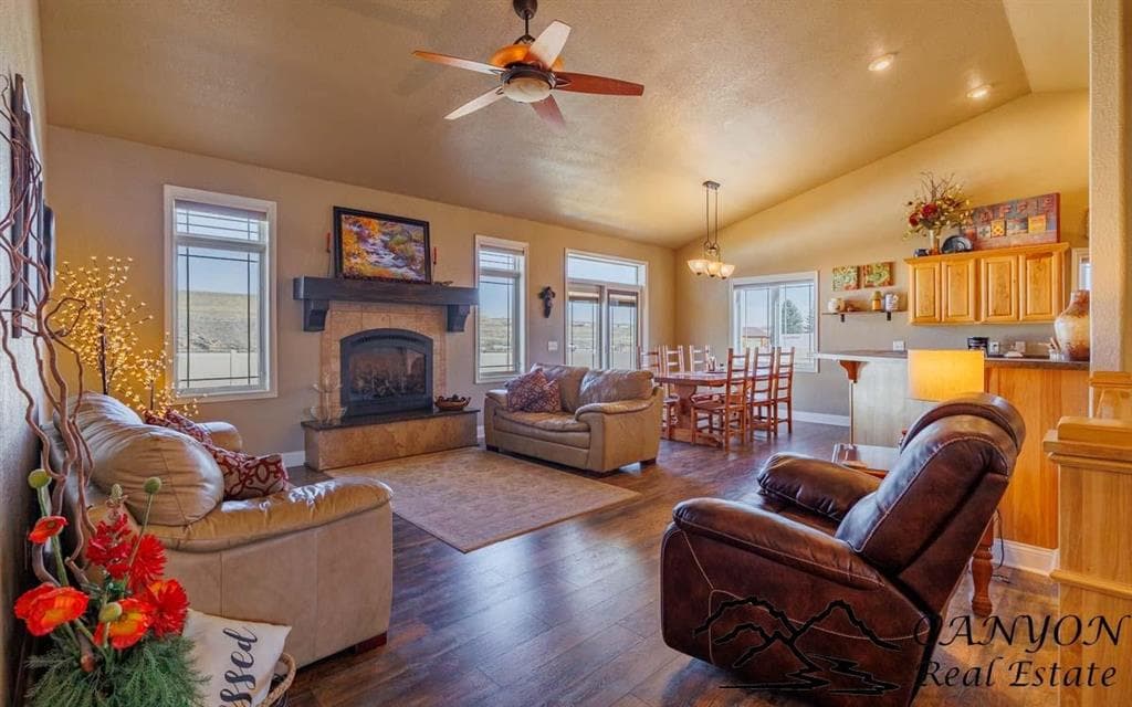 801 River View Dr — photo 4 of 25