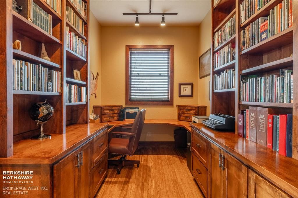 15 Hancock Dr — photo 19 of 25