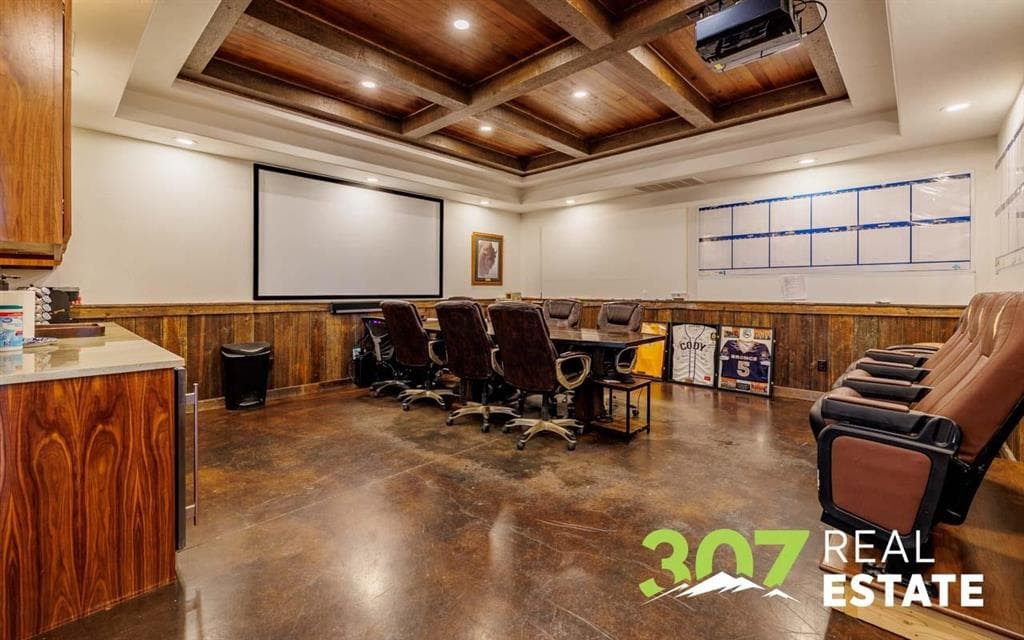 3243 Big Horn Ave — photo 11 of 25