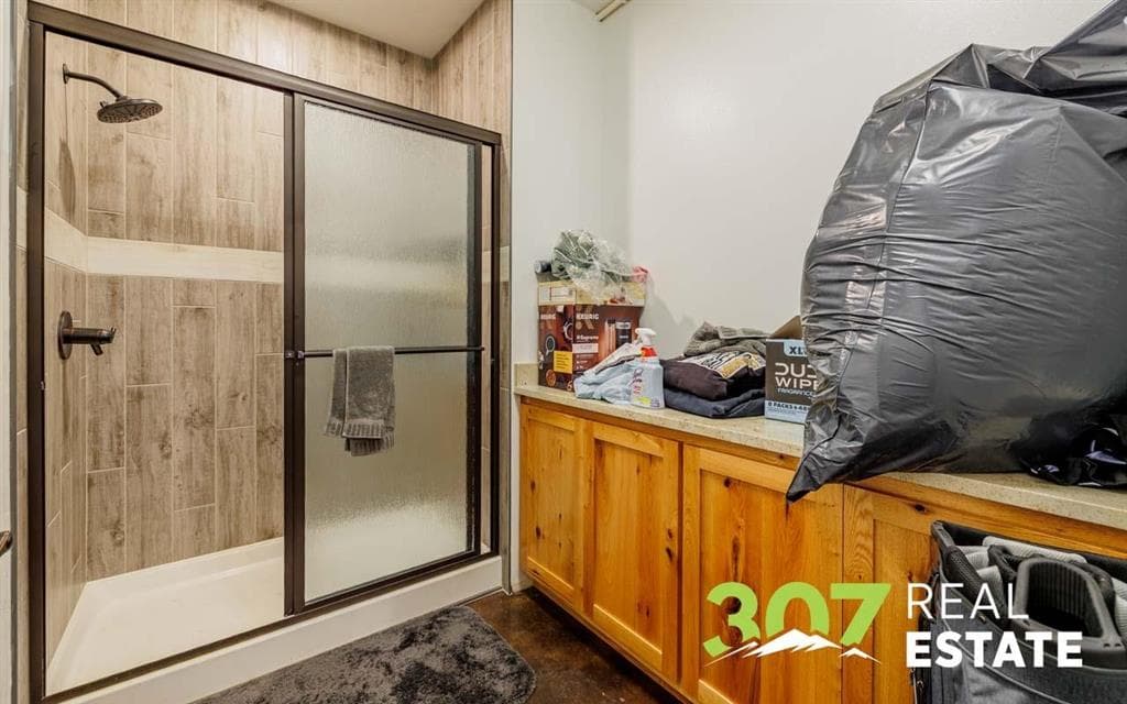 3243 Big Horn Ave — photo 17 of 25