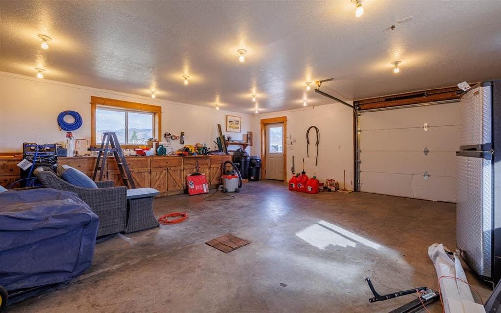 25 Moriah Rd — photo 14 of 25