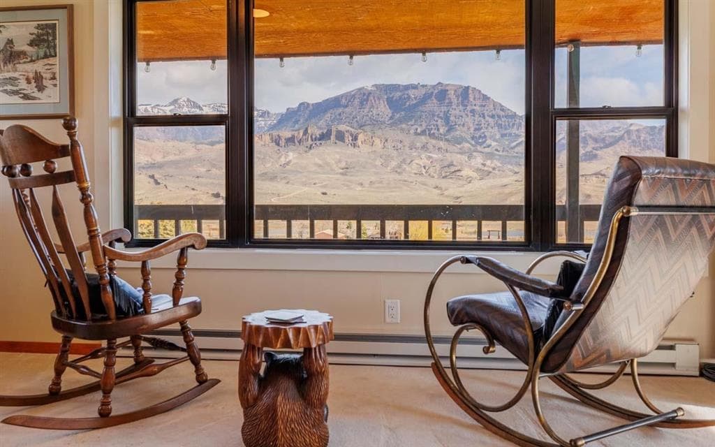 25 Moriah Rd — photo 7 of 25