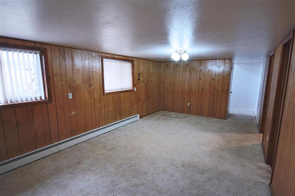 1314 Meadow Ln Ave — photo 17 of 25