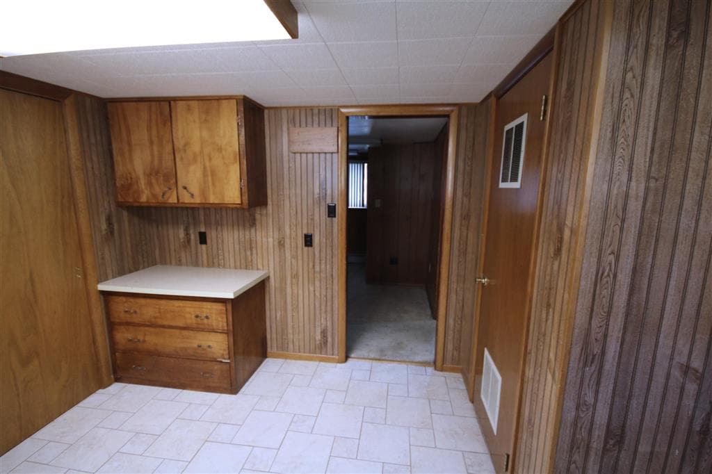 1314 Meadow Ln Ave — photo 21 of 25